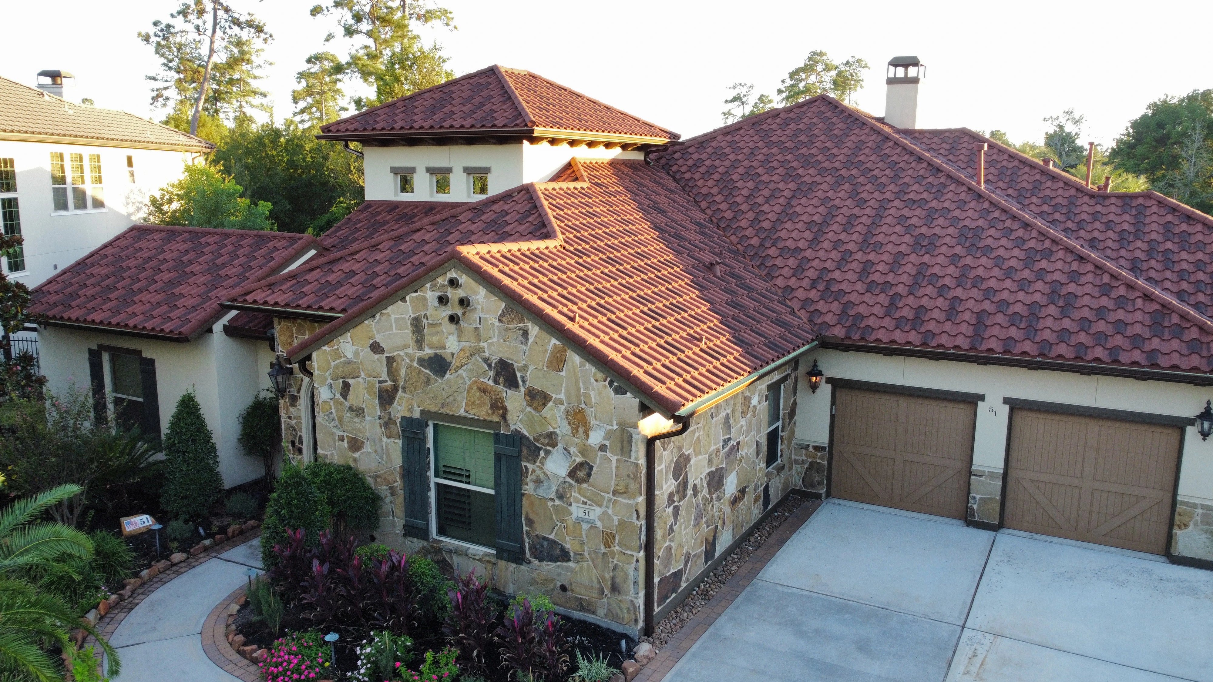 decra-metal-roofing-project-of-the-year-2023-nash-construction-front