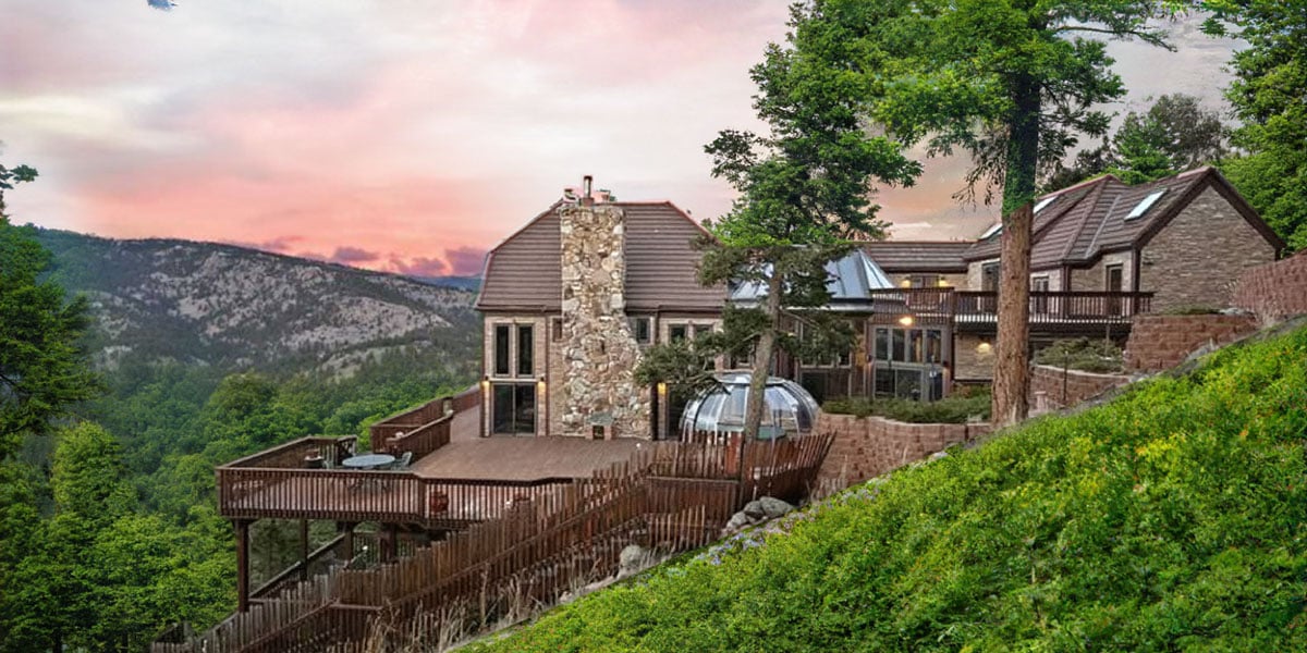 Wood Shake Roofing vs. Metal Roofing: Which is best for your home?